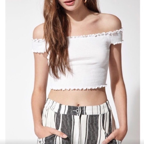 Me to We Tops - ⚡️2 for $15 ME to WE Essentials White Off Shoulder Crop Top Size S
